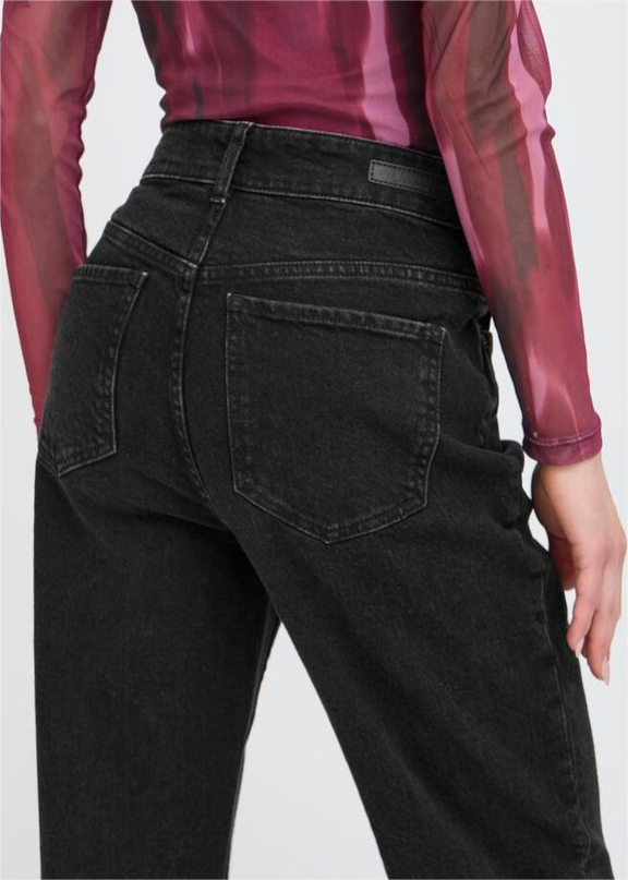 PANTALON DENIM NEGRO DE b.young