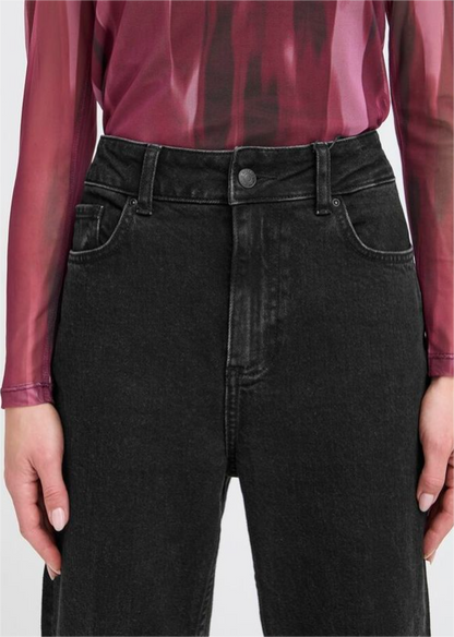 PANTALON DENIM NEGRO DE b.young