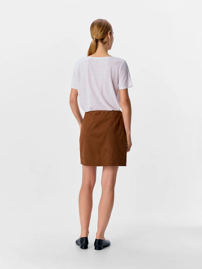 Falda corta de antelina .Object